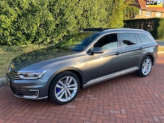 Volkswagen Passat Variant - 1.4 TSI GTE Highline vol leer panorama dak head up dab mooie auto rijd heerlijk