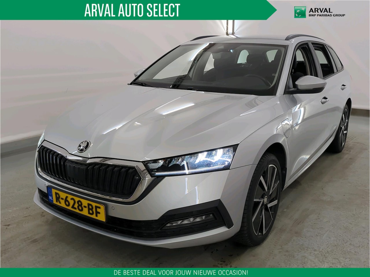 Skoda Octavia Combi - 1.4 TSI iV PHEV 204pk Business Edition | SOH 98% | CarPlay | Navi | 18" All Season | LED | - AutoWereld.nl