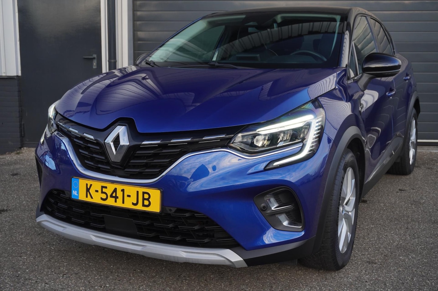 Renault Captur - 1.6 E-Tech Plug-in 160 Intens |NAP| Trekhaak | Automaat | Orig. NL - AutoWereld.nl