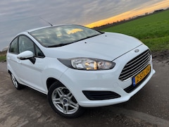 Ford Fiesta - 1.0 Style / 5 drs - 2013