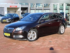 Opel Insignia - 1.6 Turbo Ecotec 180pk Cosmo, Panoramadak, Lederen Bekleding