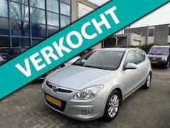 Hyundai i30 - 1.6i Style 5-deurs AUTOMAAT, APK 11/26