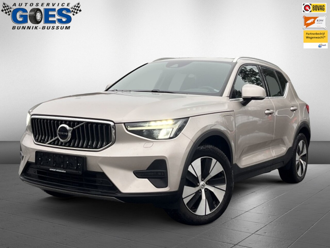 Volvo XC40 - Core Recharge Plug-In Hybrid 2WD - AutoWereld.nl