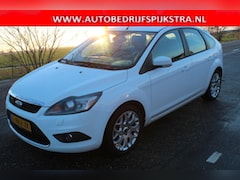 Ford Focus - 1.8 Trend // 5-DRS / AIRCO / TREKHAAK //