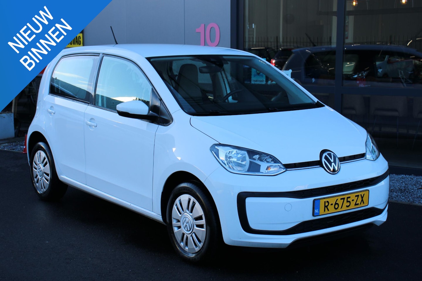 Volkswagen Up! - 1.0 AIRCO 5 DRS, 39DKM, BTW - AutoWereld.nl