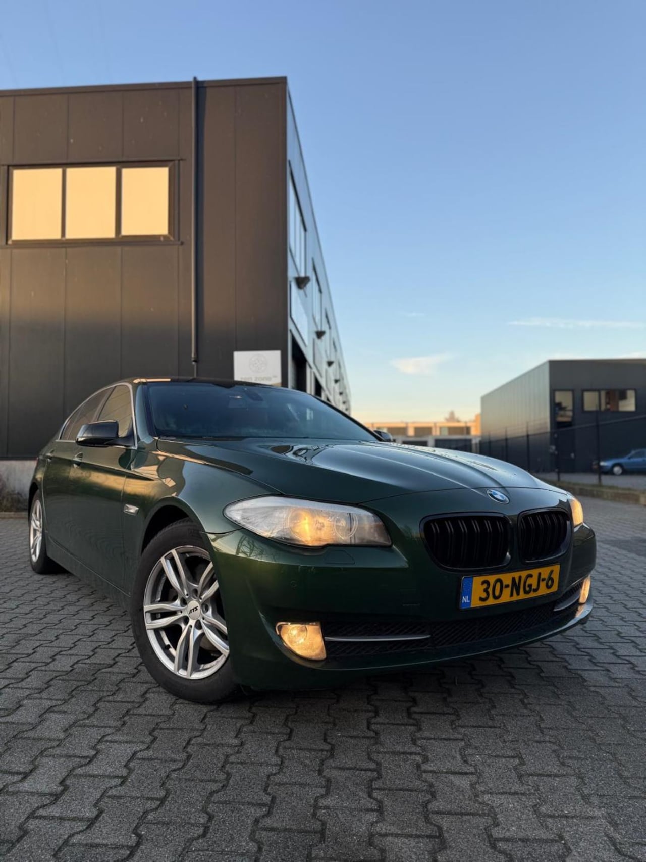 BMW 5-serie - 523i Executive 523i Executive - AutoWereld.nl