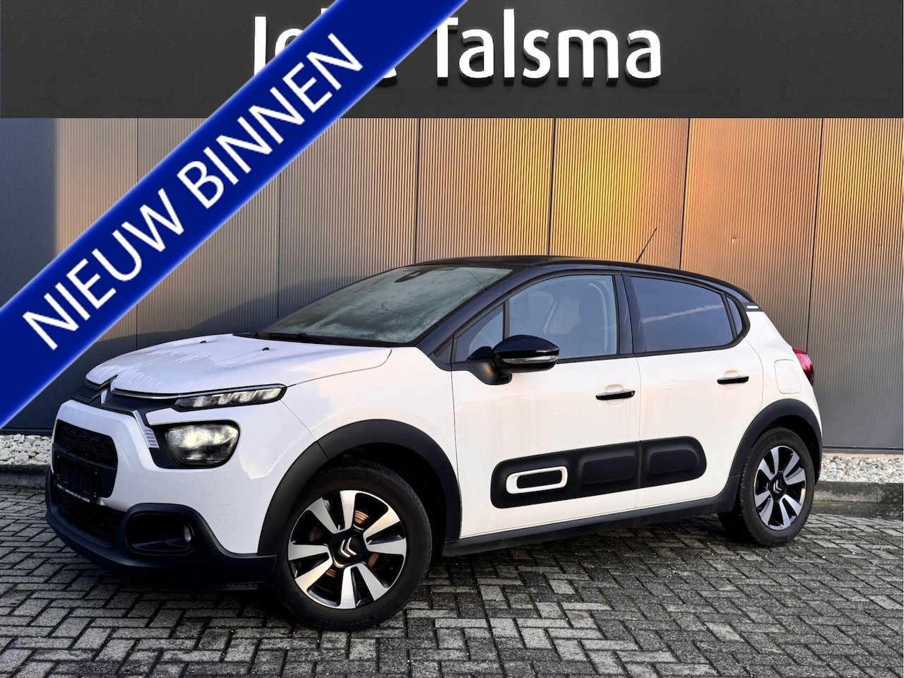 Citroën C3 - 1.2 PureTech Shine | Stoelverwarming | Armsteun | Camera | MEER FOTO'S VOLGEN! Apple/Andro - AutoWereld.nl