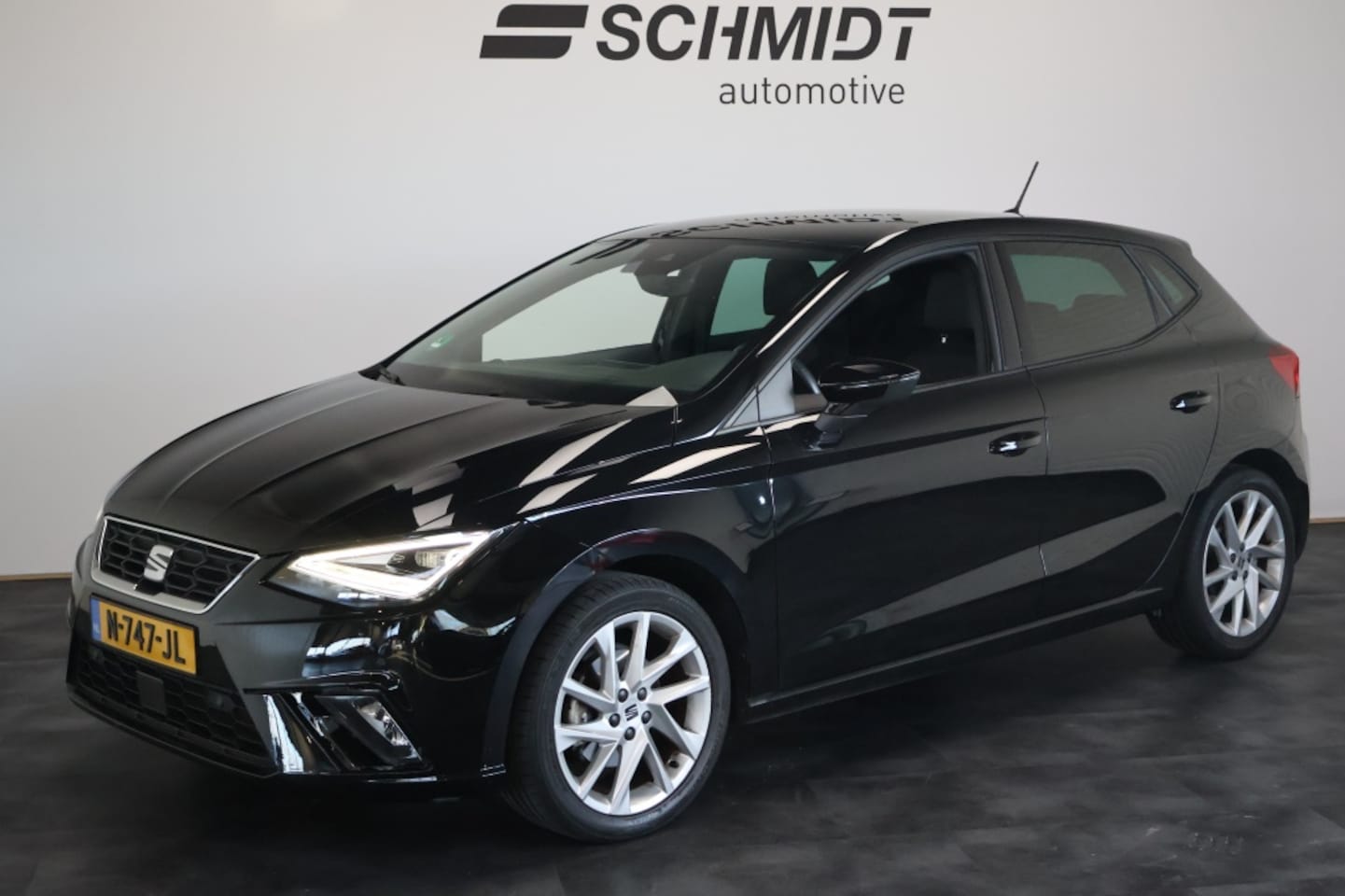 SEAT Ibiza - 1.0 TSI FR 110pk Business Automaat | LED | Camera | ACC - AutoWereld.nl
