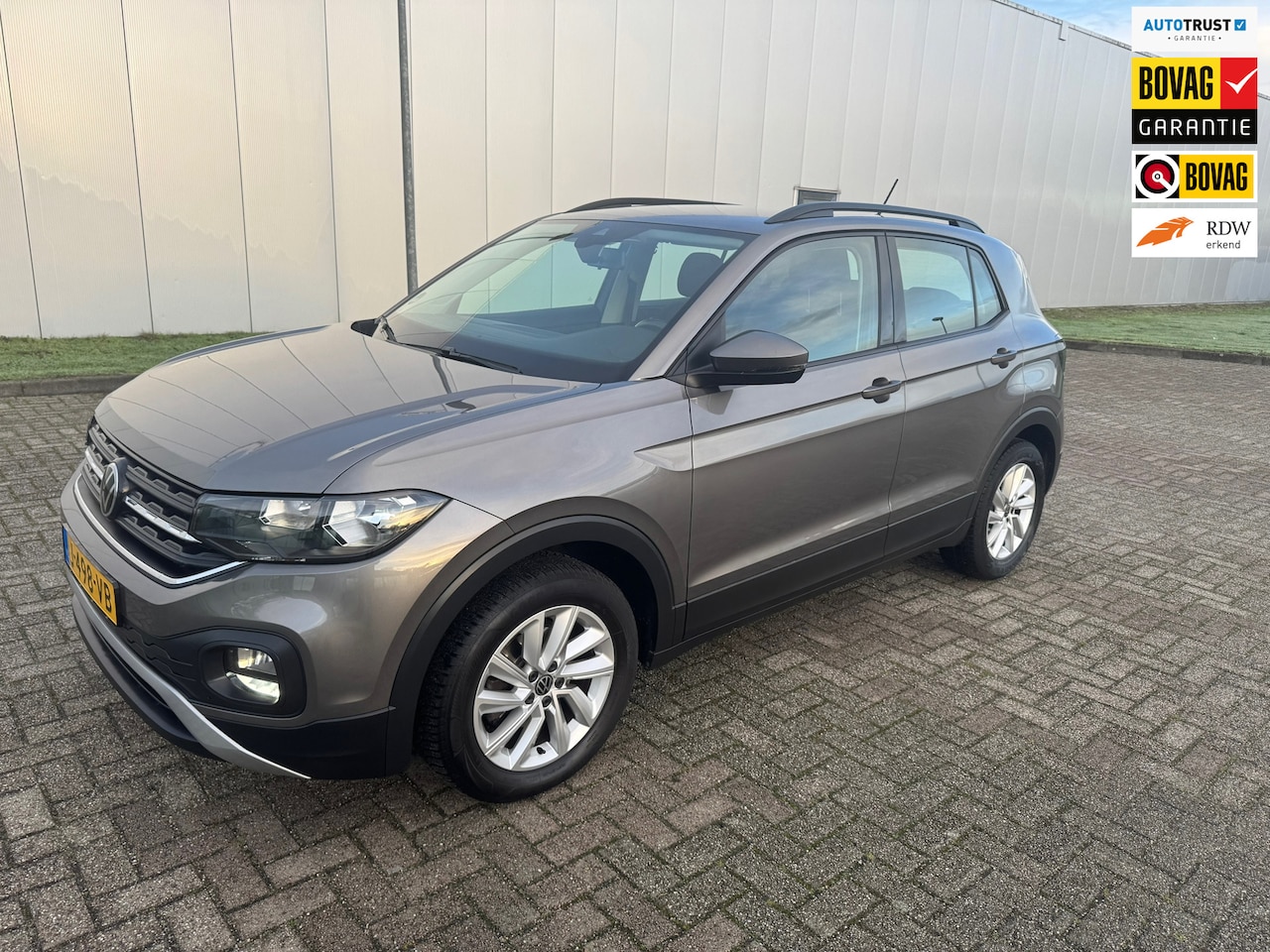 Volkswagen T-Cross - 1.0 TSI Life 1.0 TSI Life , Airco , Navigatie - AutoWereld.nl