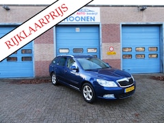 Skoda Octavia Combi - 1.2 TSI Elegance Business |ZGAN motorblok|Climatronic| Trekhaak|cruise control|isofix|boor