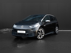 Volkswagen ID.3 - First Plus 58 kWh | Achteruitrijcamera | Stoel/Stuurverwarming | IQ. Light |