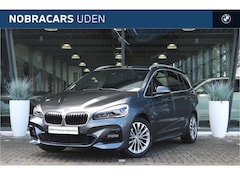 BMW 2-serie Gran Tourer - 218i Executive M Sport Automaat / Sportstoelen / Achteruitrijcamera / LED / M Sportonderst
