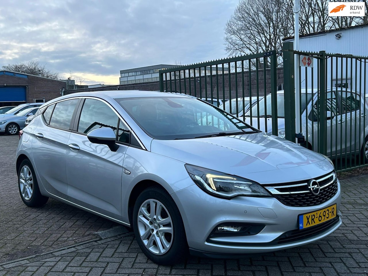 Opel Astra - 1.0 Turbo Online Edition Start stop zeer netjes dealer onderhouden airco cruis control par - AutoWereld.nl