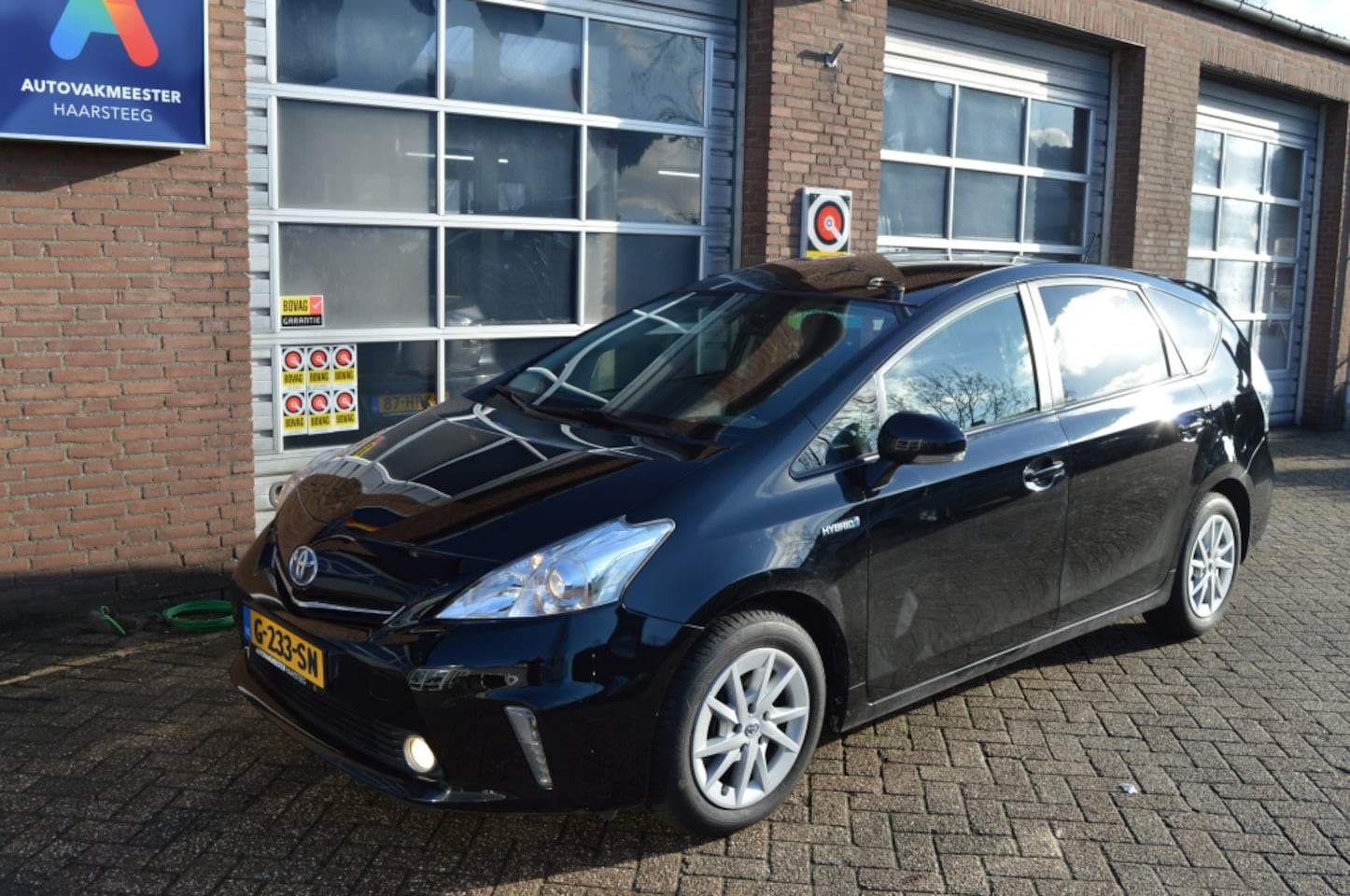 Toyota Prius Wagon - 1.8  Aspiration 1.8 Aspiration, Hybride, 7 zitplaatsen, Navigatie, Camera, Crui - AutoWereld.nl