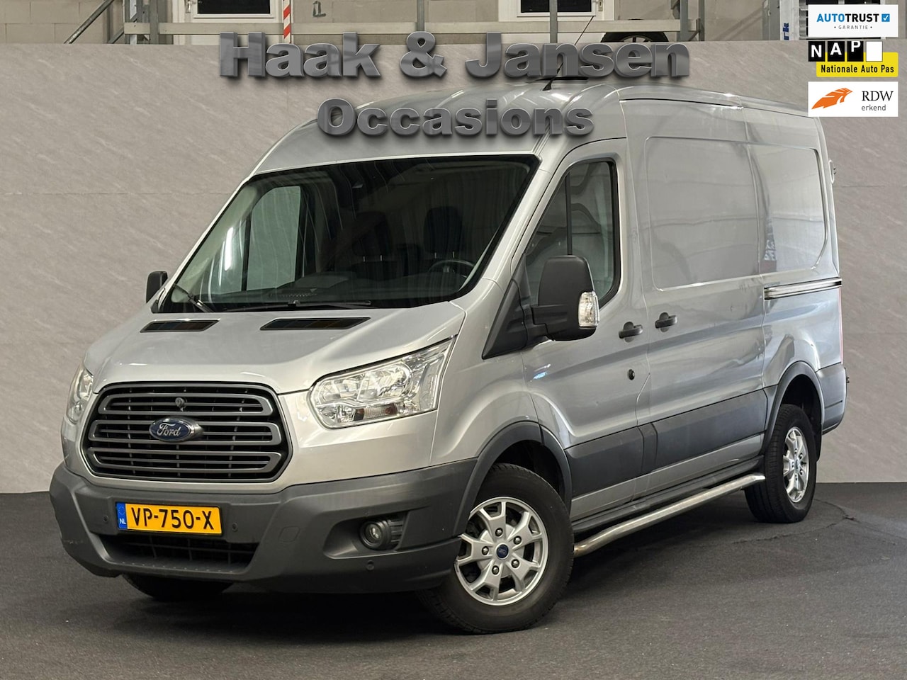 Ford Transit - 350 2.2 TDCI L2H2 Trend - Cruisecontrol - Achteruitrijcamera - Airco - AutoWereld.nl