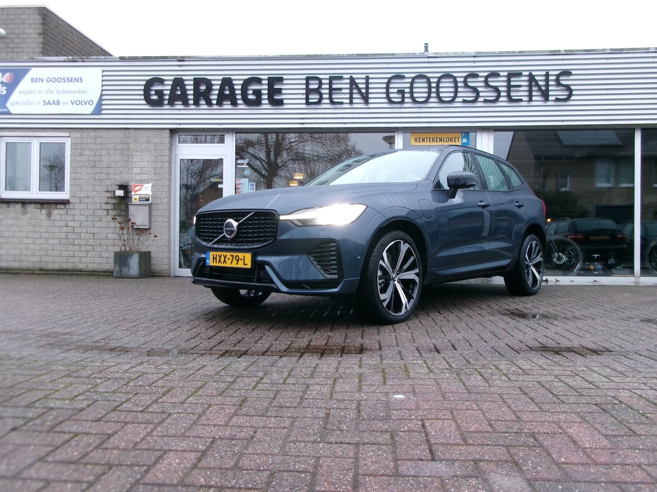 Volvo XC60 - 2.0 T8 Plug-in hybrid AWD Plus Dark 2.0 T8 Plug-in hybrid AWD Plus Dark - AutoWereld.nl