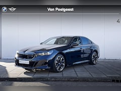 BMW i5 - Sedan M60 xDrive M-Sport Pro 21 Inch / Stuurwielrand Verwarming / Stoelverwarming Voor & A