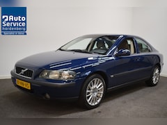 Volvo S60 - 2.4 AUTOMAAT 5 Trekhaak 1600kg/ Airco/ Cruise