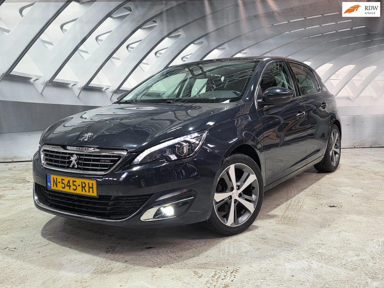 Peugeot 308 - 1.6 THP Allure GT-line - AutoWereld.nl