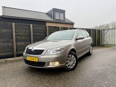 Skoda Octavia Combi - 1.2 TSI Elegance volledig onderhouden