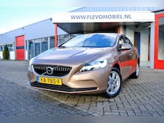 Volvo V40 - 2.0 T2 Momentum Navi|LED|Clima|Standkachel|LMV