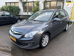 Hyundai i30 CW - 1.4i i-Motion Business / Airco / Cruise Control / Stuurbediening