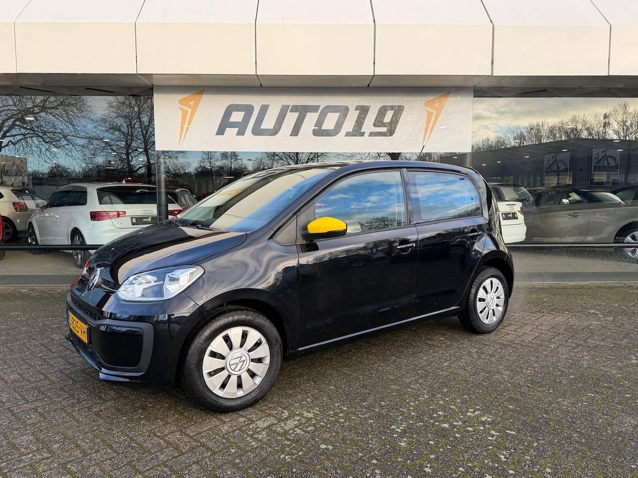 Volkswagen Up! - 1.0 1.0 - AutoWereld.nl