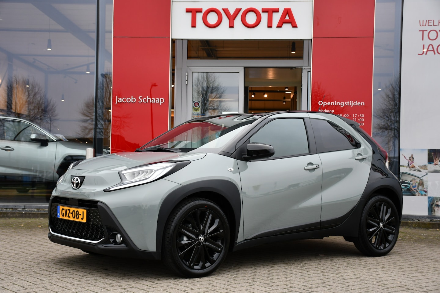 Toyota Aygo X - 1.0 VVT-i MT Premium 72pk | JBL-audio | Keyless | Parkeersensoren | Zéér luxe! | - AutoWereld.nl