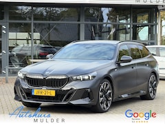 BMW 5-serie Touring - 540d xDrive FULL OPTION Leer/Pano/Camera/Trekhaak/ 21 inch