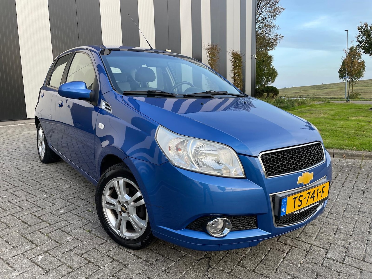 Chevrolet Aveo - 1.4 16V LS Automaat-Climate-ElekPakket-2 Sleutels - AutoWereld.nl