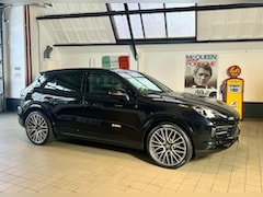 Porsche Cayenne - 3.0 E-Hybrid