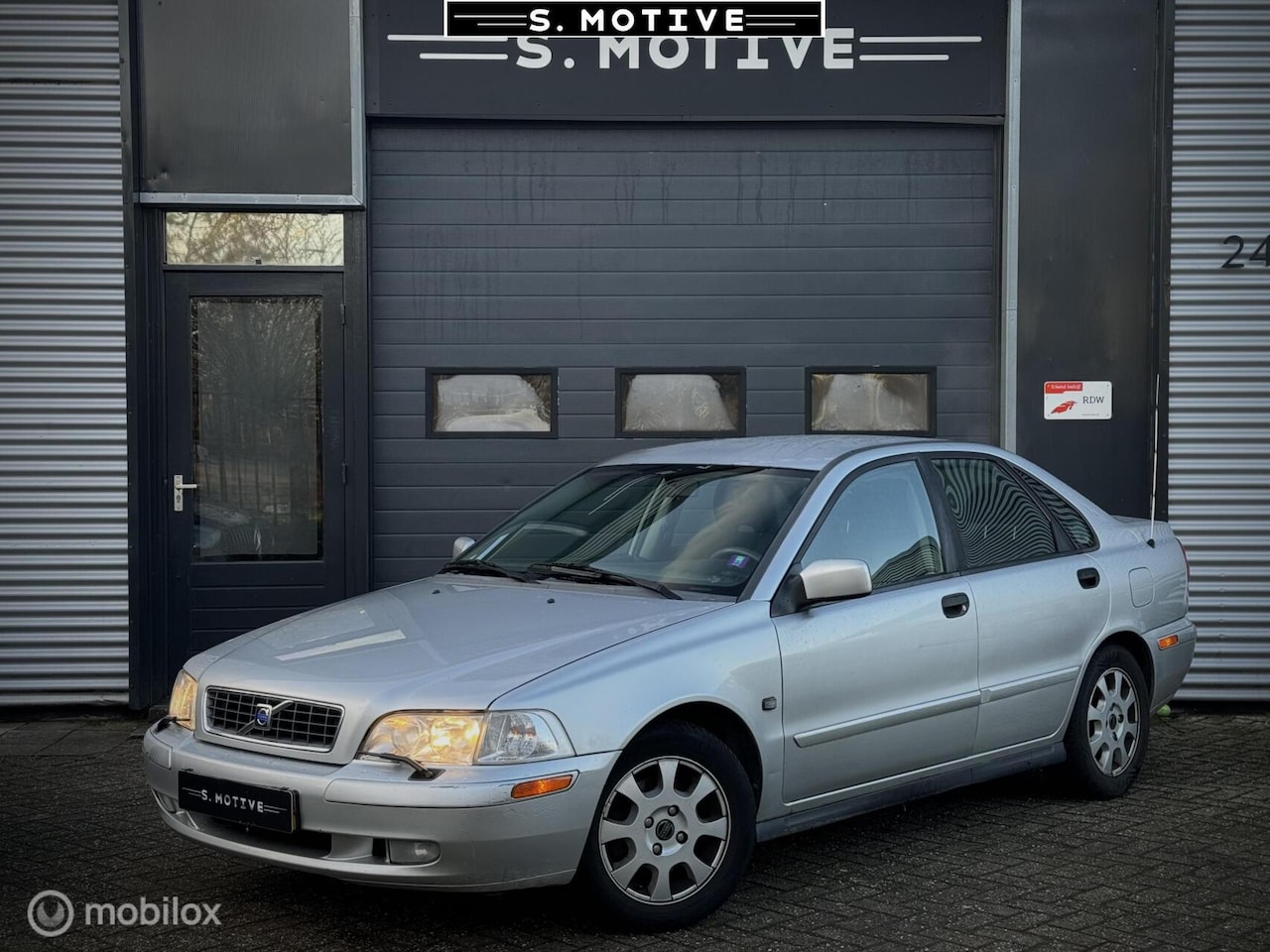Volvo S40 - 1.8 Europa NLAuto, Airco, Trekhaak, Stoelver, Crui - AutoWereld.nl