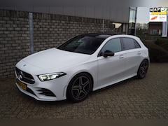 Mercedes-Benz A-klasse - 180 Business Solution AMG Panodak Sfeerverlichting Apple Carplay Camera Stoelverwarming
