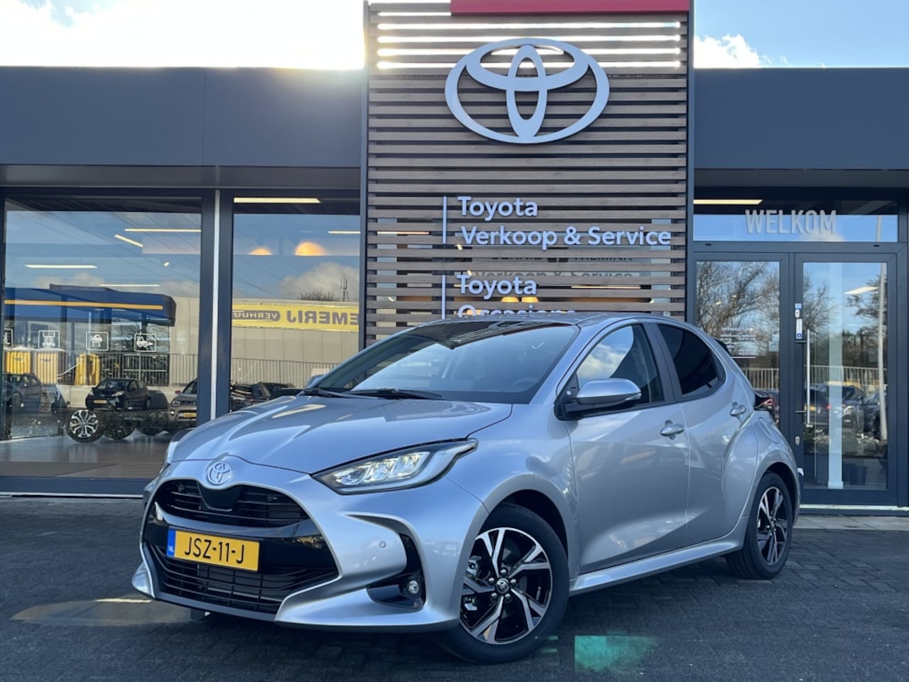 Toyota Yaris - 1.5 Hybrid 115 Dynamic | Comfort Pack | - AutoWereld.nl