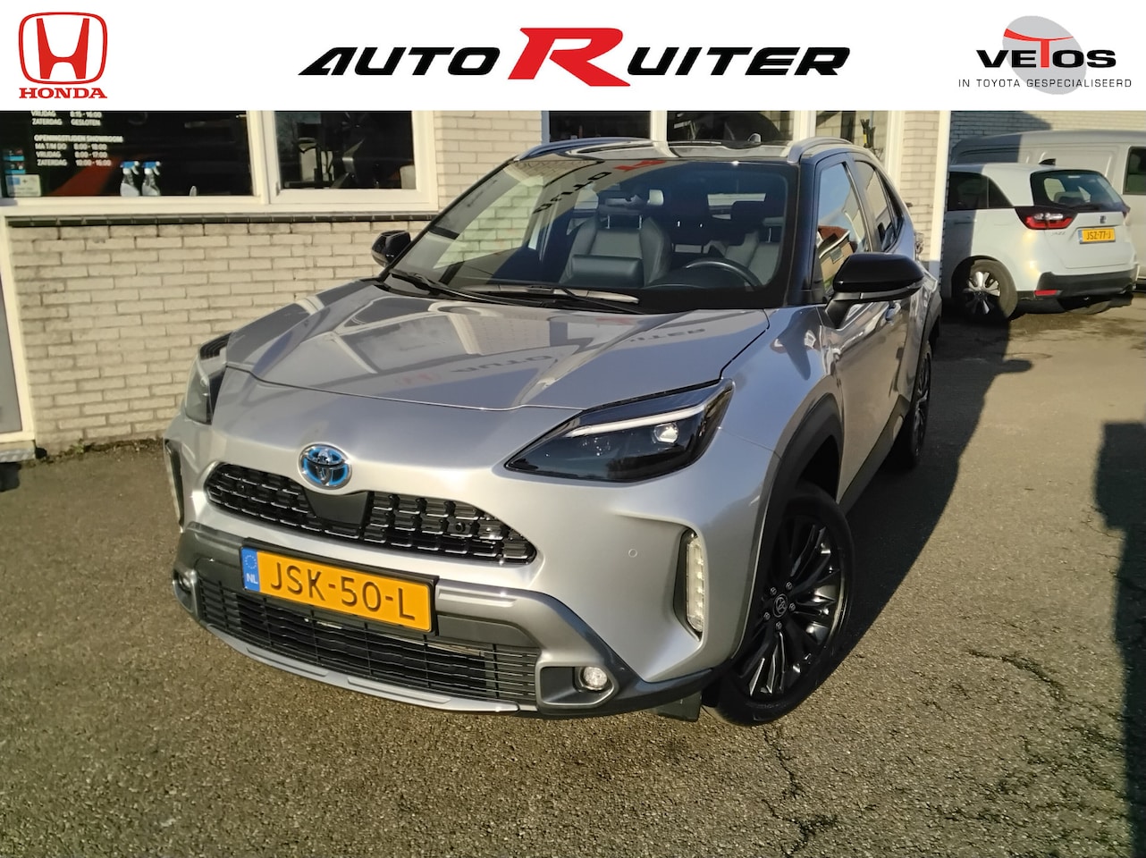 Toyota Yaris Cross - 1.5 Hybrid Adventure Two tone - AutoWereld.nl