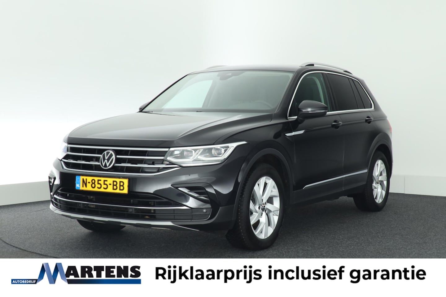 Volkswagen Tiguan - 1.5 TSI 150pk DSG Elegance Trekhaak Stoelverwarming Camera Virtual Cockpit Navigatie - AutoWereld.nl