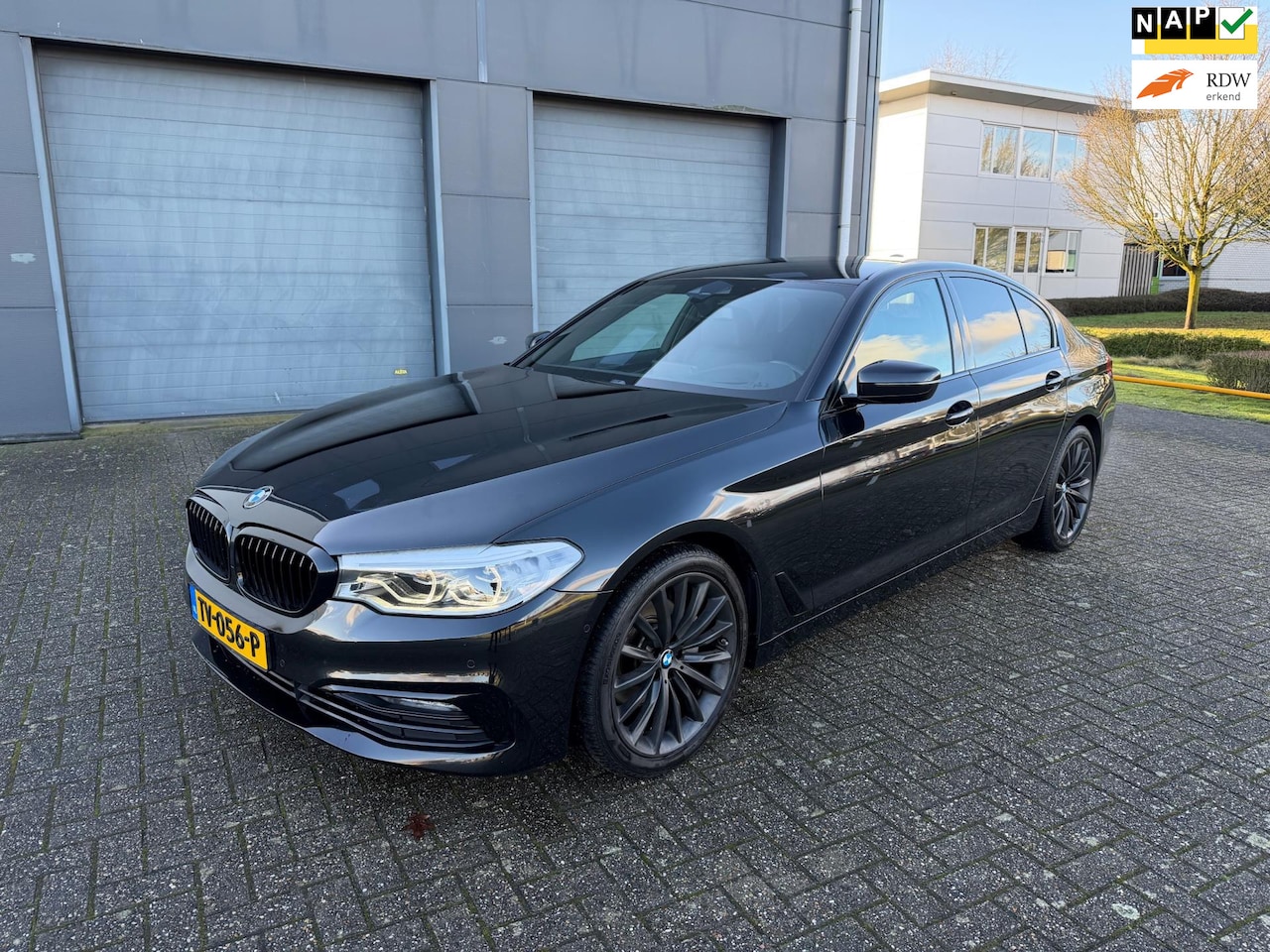 BMW 5-serie - 520i 2018 Corporate Lease High Executive Automaat - AutoWereld.nl