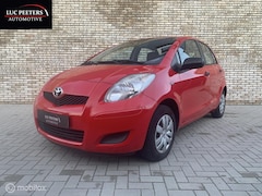 Toyota Yaris - 1.0 VVTi Acces/5DRS/NAP/2EIG/AIRCO/CV/TREKHAAK