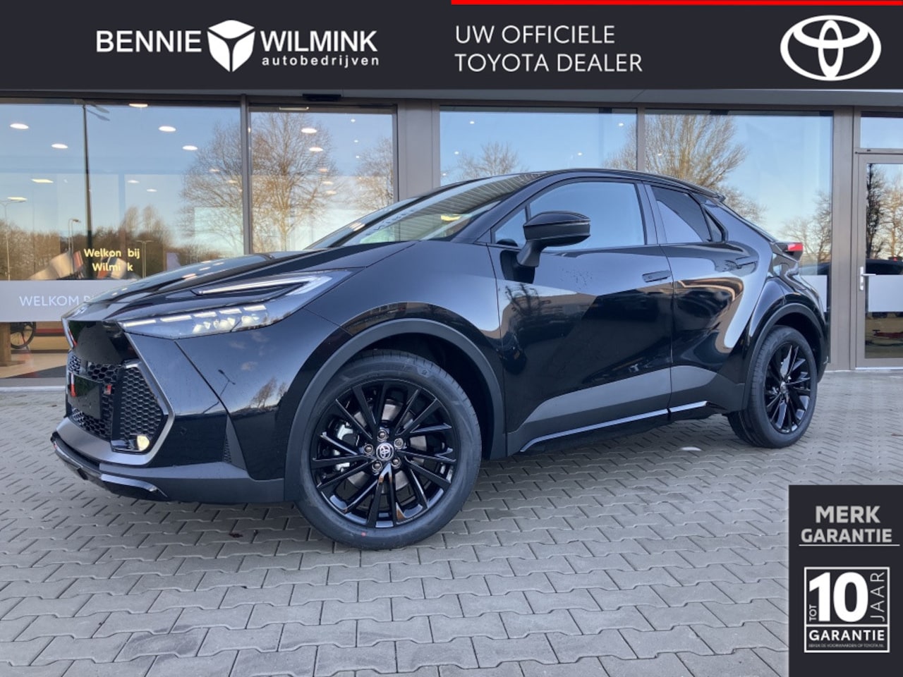 Toyota C-HR - 2.0 PHEV 220 Black Edition | JBL | Headup ( nieuw uit voorraad) - AutoWereld.nl