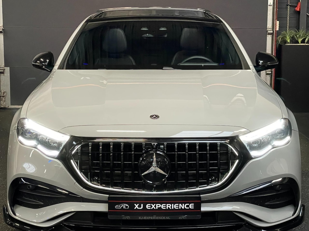 Mercedes-Benz E-klasse - 300 e Sport Edition AMG PANO 313 PK - AutoWereld.nl