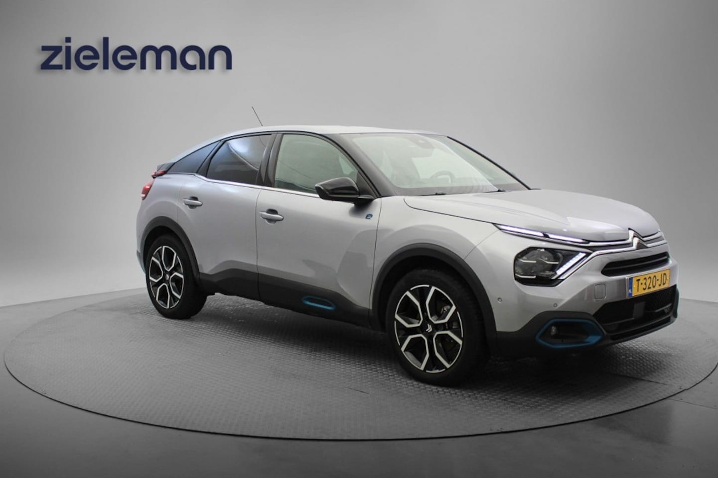 Citroën Ë-C4 X - Shine Pack Business 50 kWh - Carplay, Navi, Camera, Cruise, Stoelverw. Headup Display, Mas - AutoWereld.nl