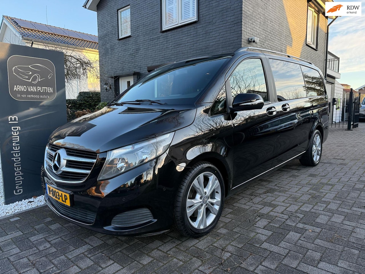 Mercedes-Benz V-klasse - 220 CDI Lang /Dubbele Cabine /Camera - AutoWereld.nl