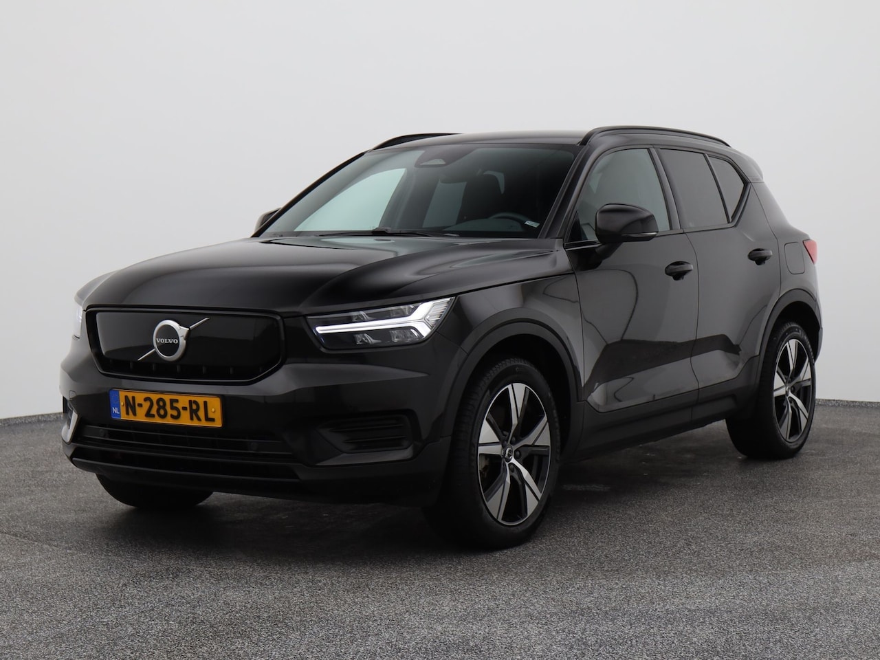 Volvo XC40 - Recharge Core | CAMERA | KEYLESS | STOEL- EN STUURVERW. - AutoWereld.nl