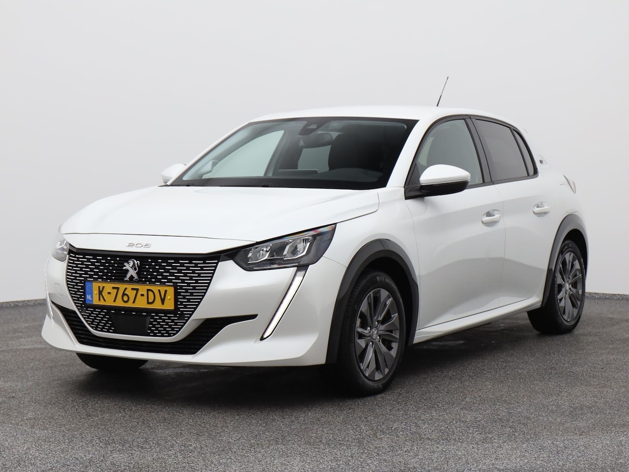 Peugeot e-208 - EV Allure 50 kWh | CAMERA | CARPLAY - AutoWereld.nl