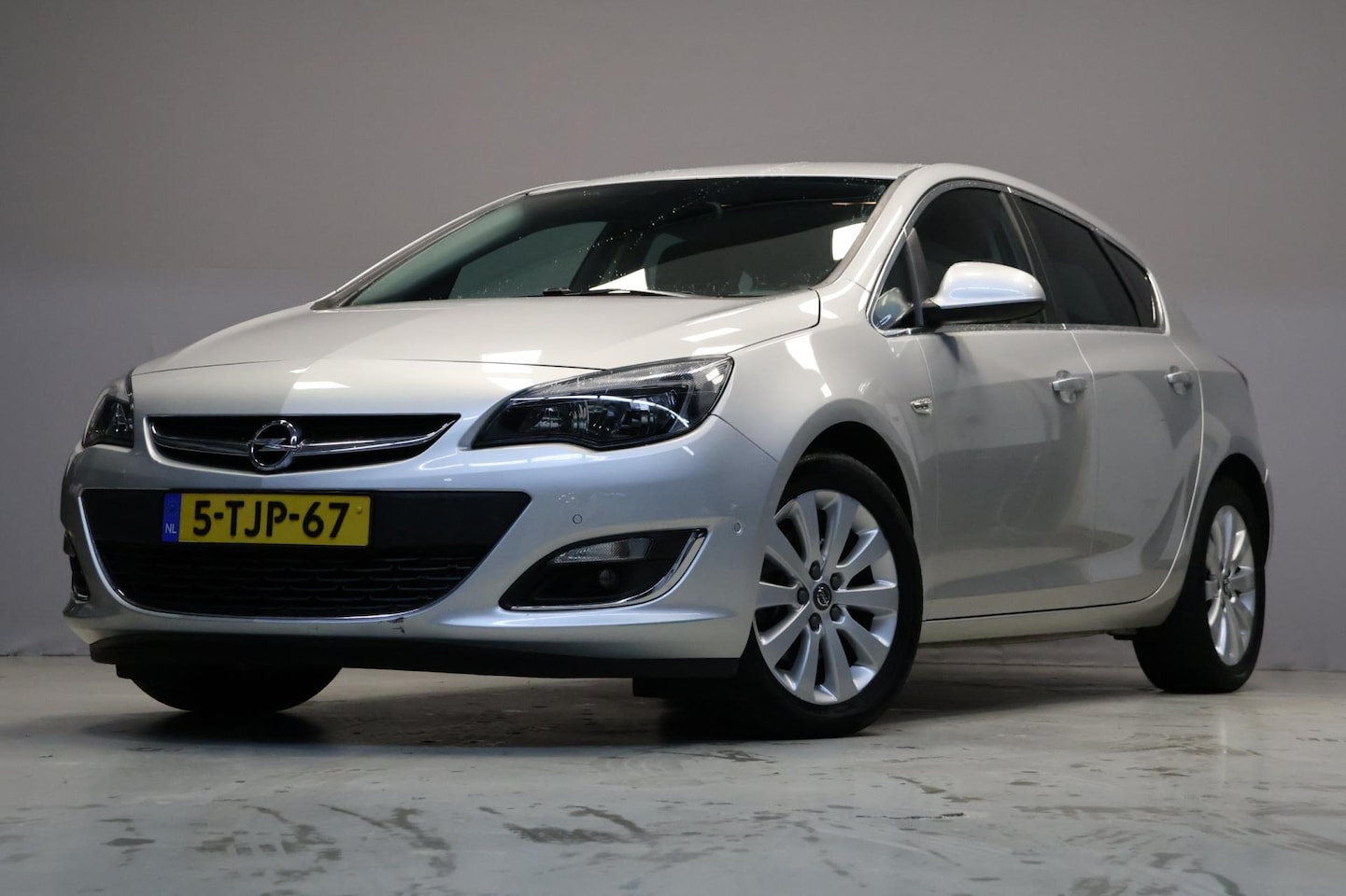 Opel Astra - 1.6 Turbo Cosmo |AUT|Vol Opties|Leder| - AutoWereld.nl