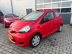 Toyota Aygo - 1.0-12V Access 2010 158.000 KM NL auto