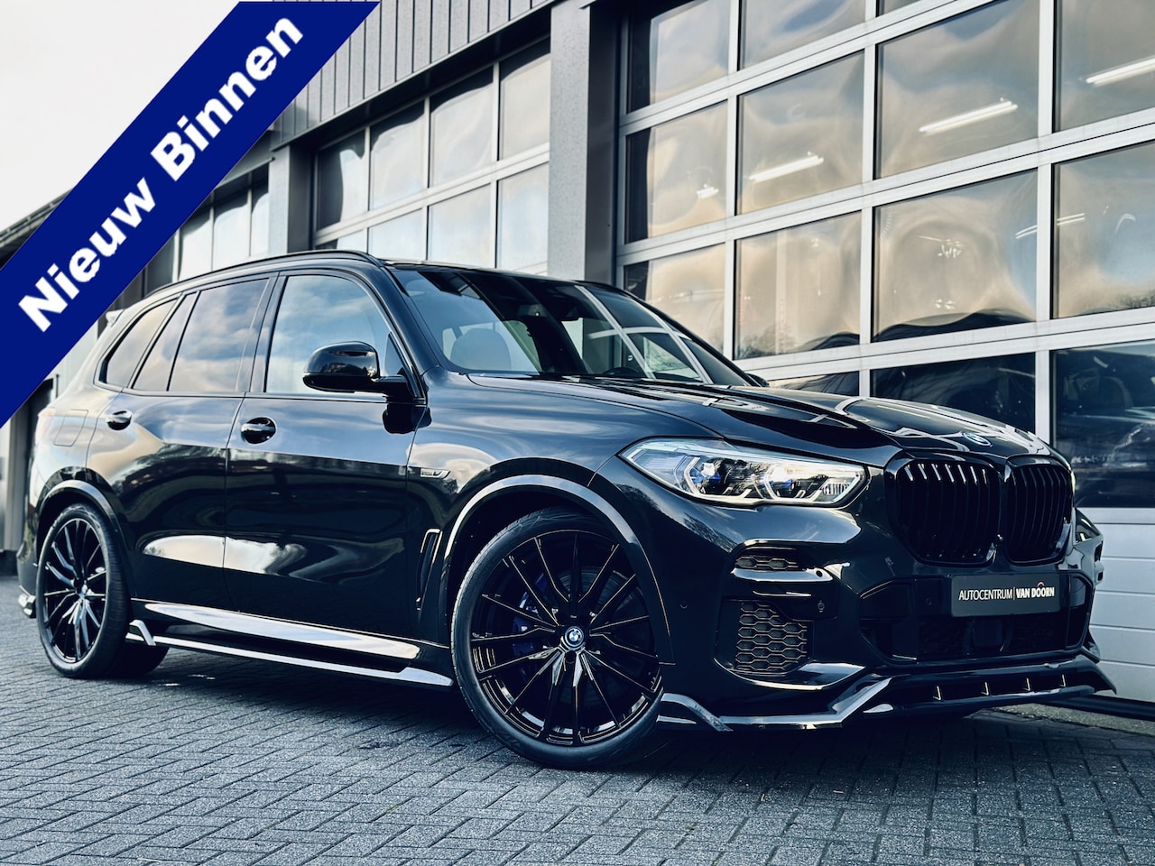 BMW X5 - xDrive45e | Dark Label | Panodak | Luchtvering | Beige leer | 360 camera | Head Up | Laser - AutoWereld.nl