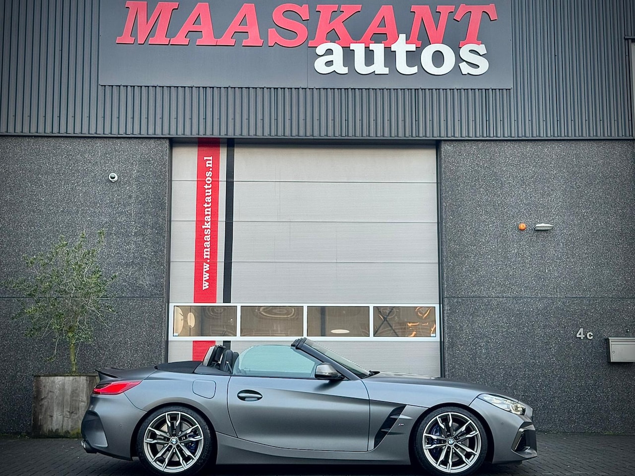 BMW Z4 Roadster - (g29) M40i / M-Sport / Hud / Camera / Frozen grey / Akrapovic / Eibach springs / ENGINE UP - AutoWereld.nl