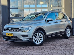 Volkswagen Tiguan - 1.4 TSI ACT Comfortline | Navi | Cruise | Trekhaak | PDC | Stoelverwarming | All-seasons |