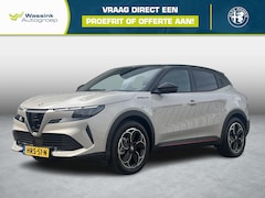 Alfa Romeo Junior - 54 kWh 156pk Elettrica Speciale Navigatie | Panorama Dak | Camera | Pack Techno